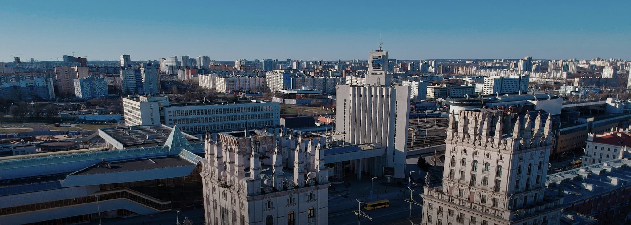 Aussicht von der Skyline einer Stadt in Osteuropa